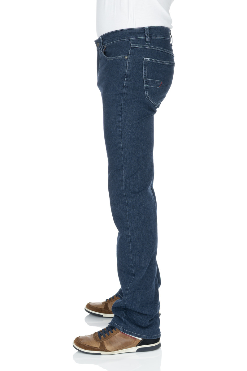 NIKOLAS